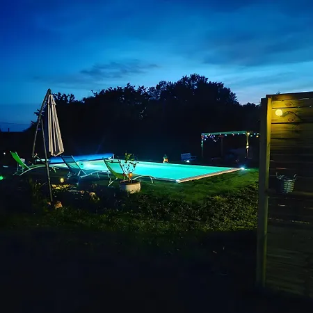 La Hulotte De Labarthe Bed & Breakfast 3*